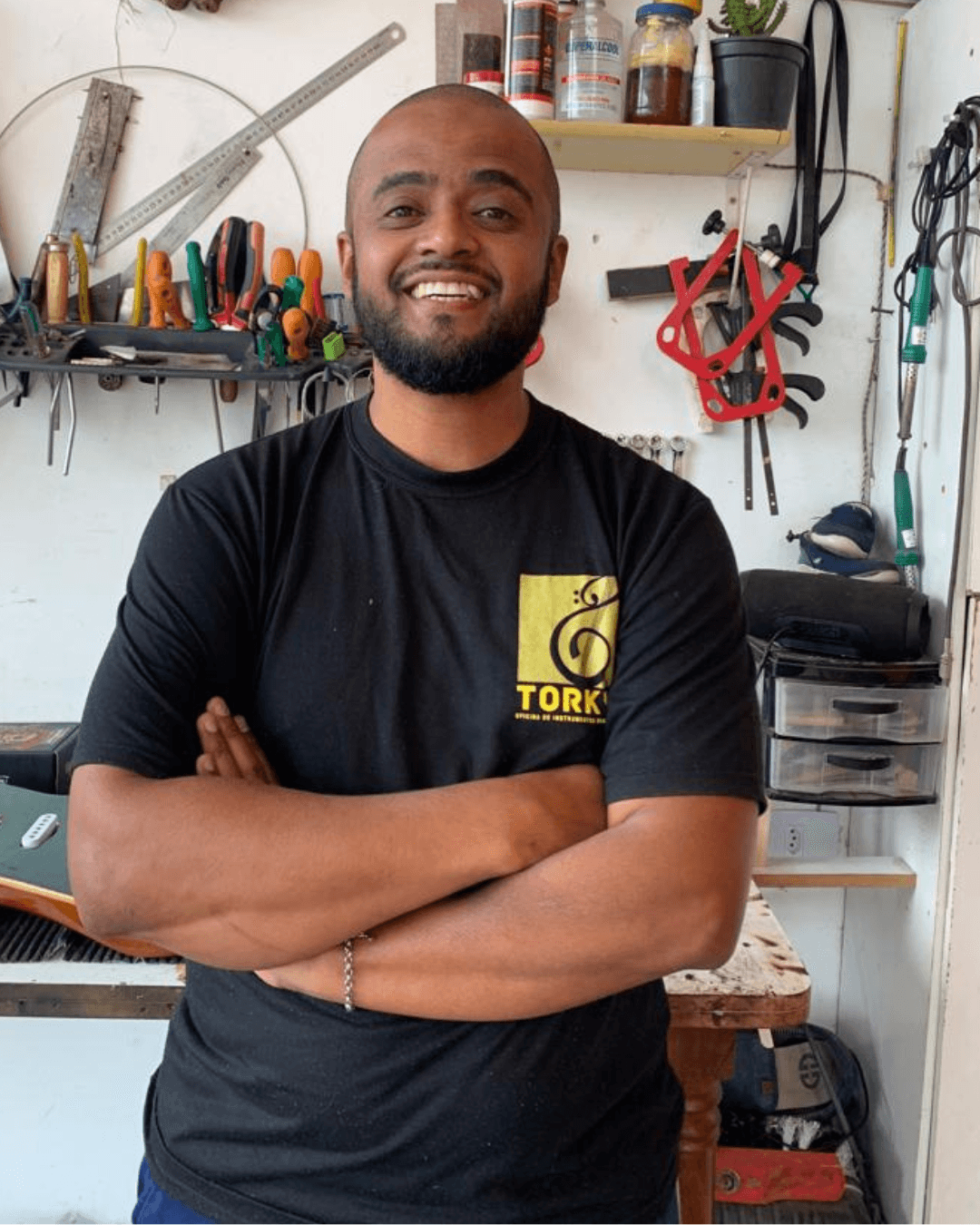 Anízio, franqueado Torky